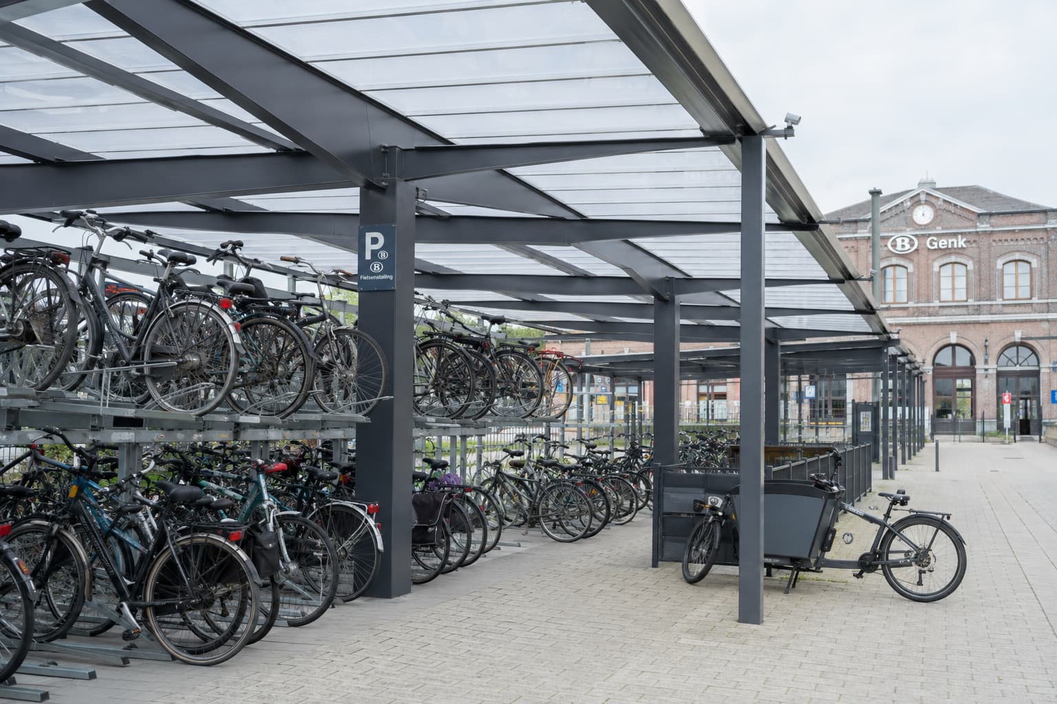 Hoeveel fietsparkeerplaatsen voorzien bij een nieuwbouwproject?